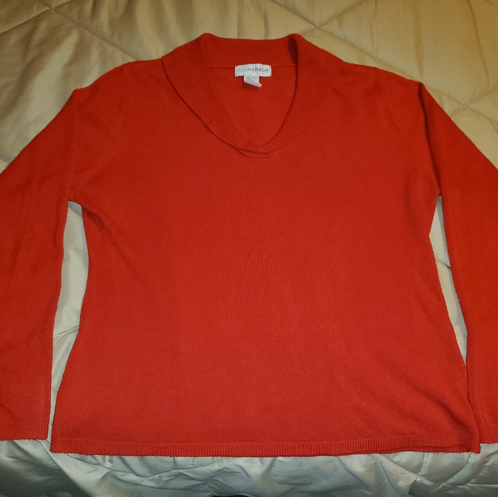 🌼Sag Harbor red sweater